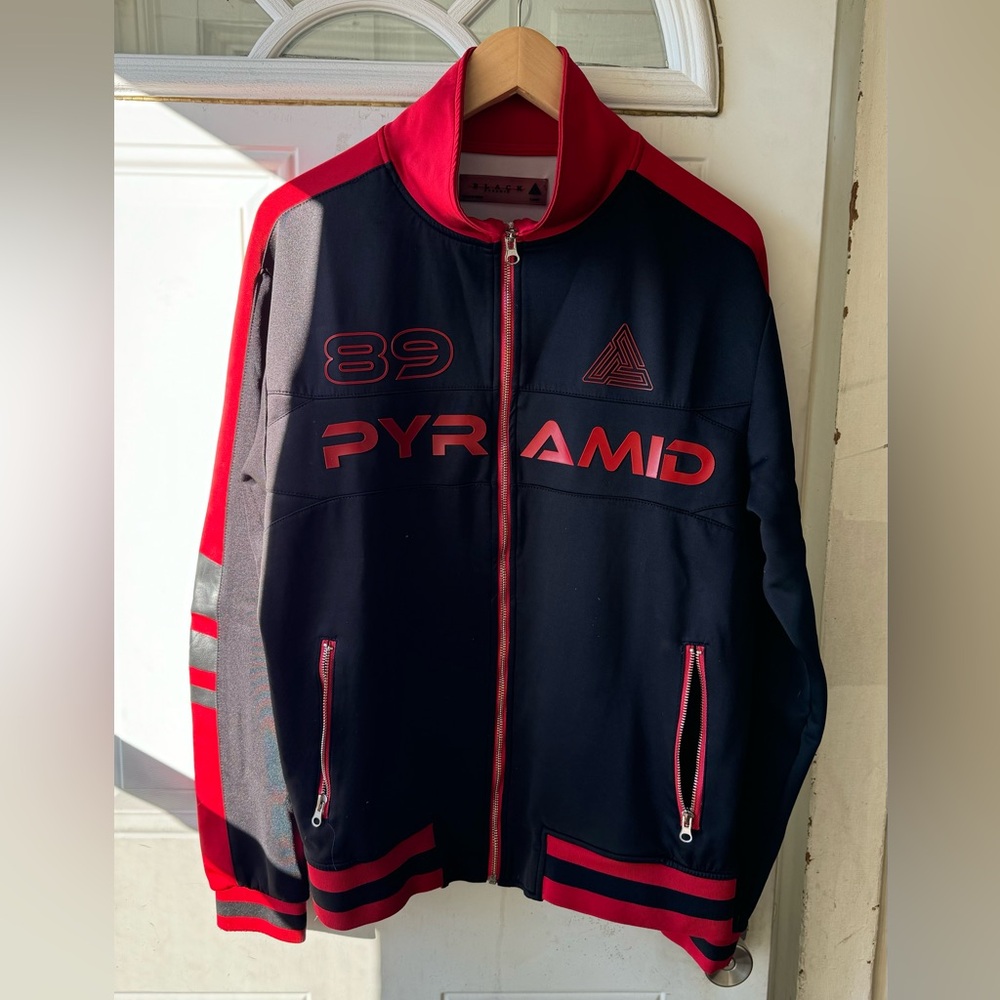 Black Pyramid Jacket. Size L. Men’s
